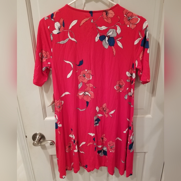 - St. John's Bay Red Flowery Dress/Blouse - Picture 11 of 11